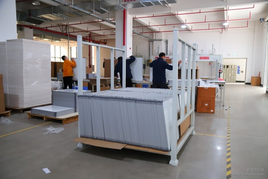 廣東白板廠家惠州麥迪克車(chē)間 廣東白板廠家惠州麥迪克車(chē)間